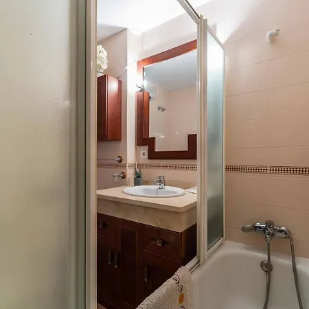 East Horizon Apartment *